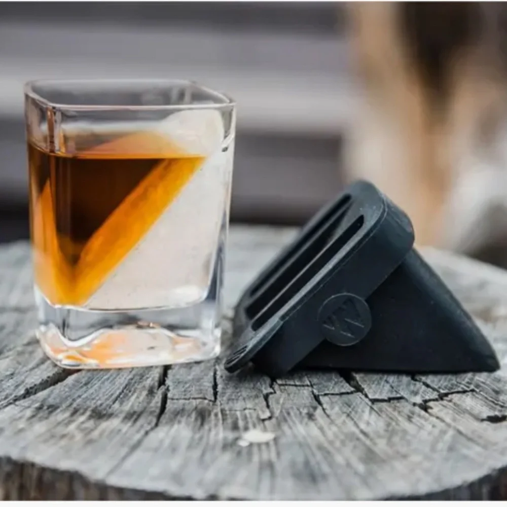 Set of Two Glass Corkcicle Whiskey Wedge, Glass with Silicone Ice Mold. NWOT 🥃